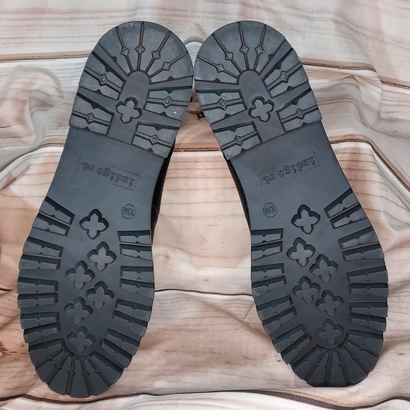 Indigo Rd Iririe combat boot black faux shearing lace up with side zip 10M - Picture 11 of 11